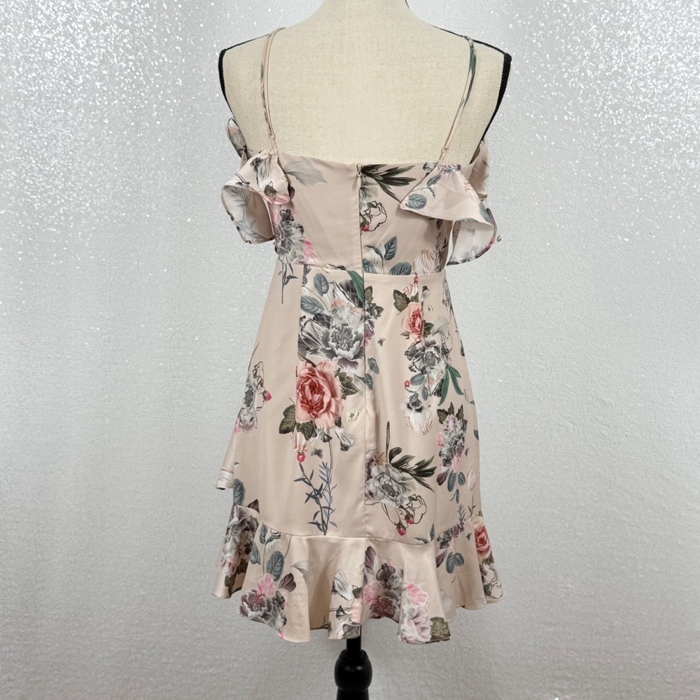 Revolve Majorelle Salsa Dress in Pink Bellbird size small Ruffle Cold Shoulder - Picture 3 of 16